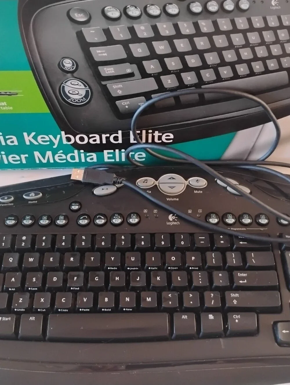 Logitech Wired Media Keyboard in Black